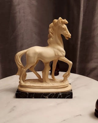 Marble deals Horse