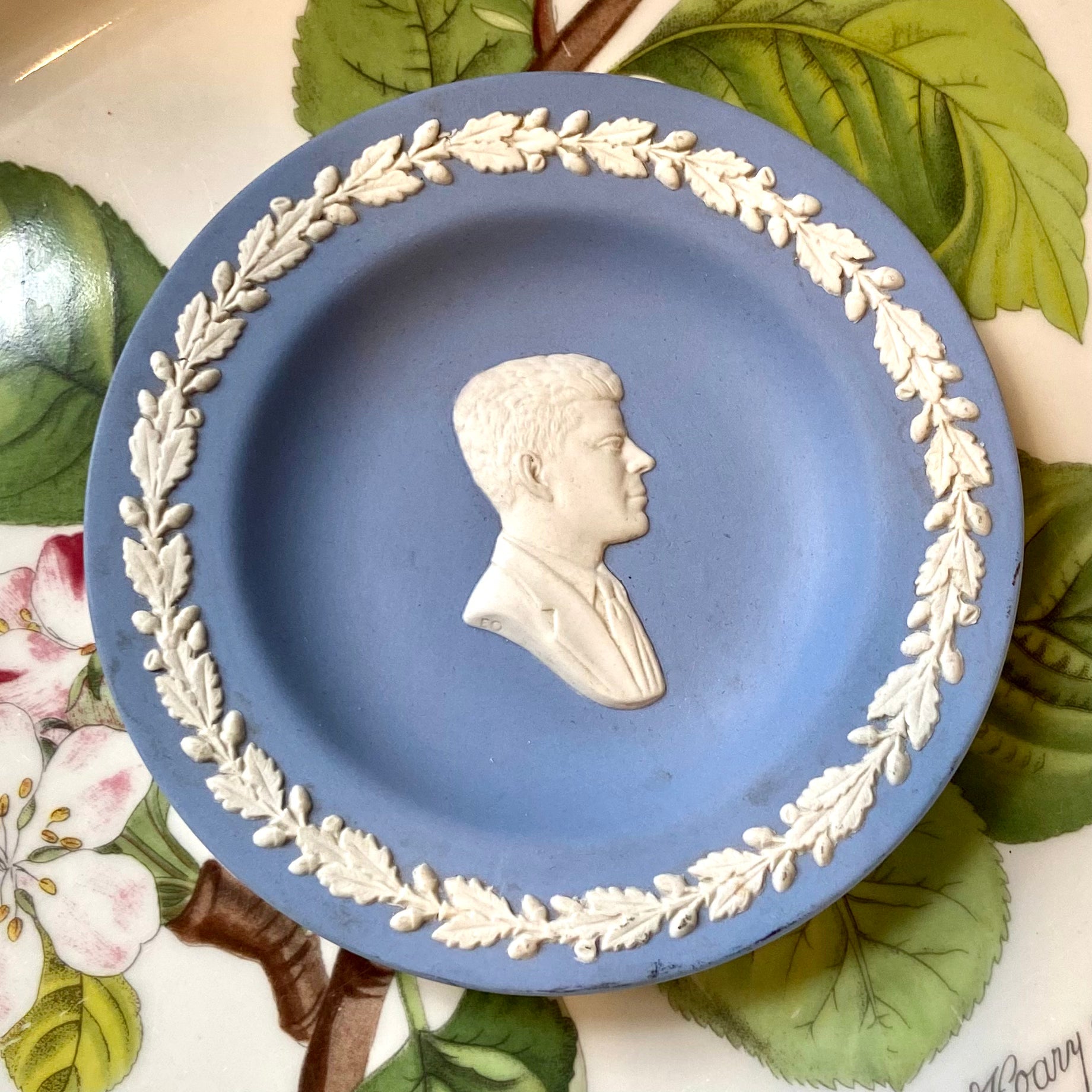 Vintage blue jasper wear Wedgwood JFK commemorative plate dish