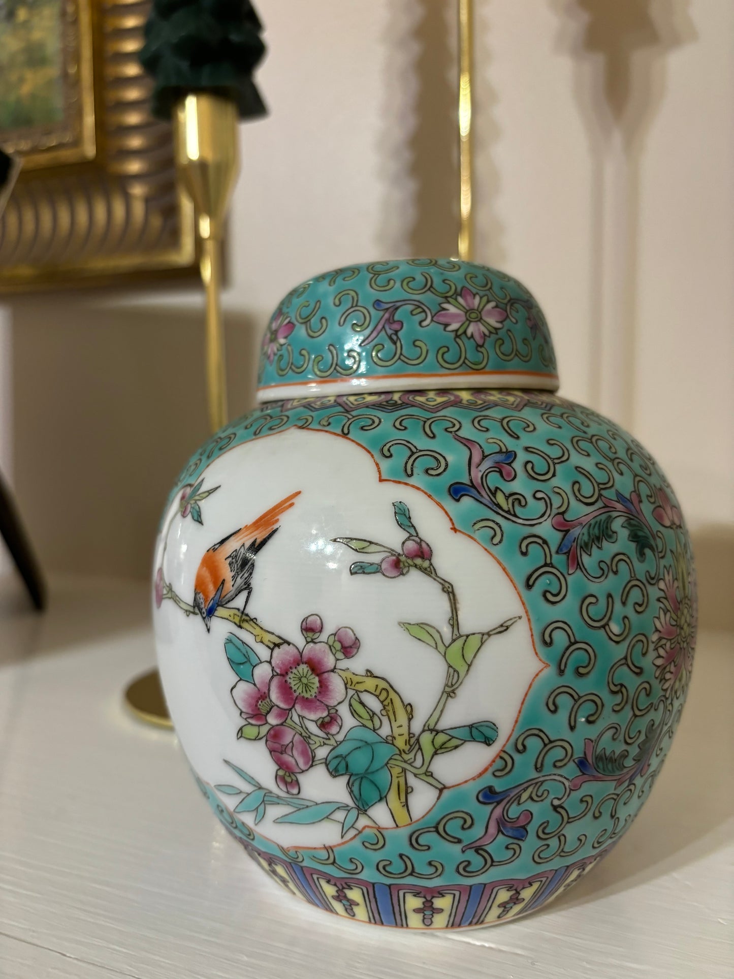 Chinoiserie ginger jar featuring birds, flowers, and vivid colors! - Excellent condition!