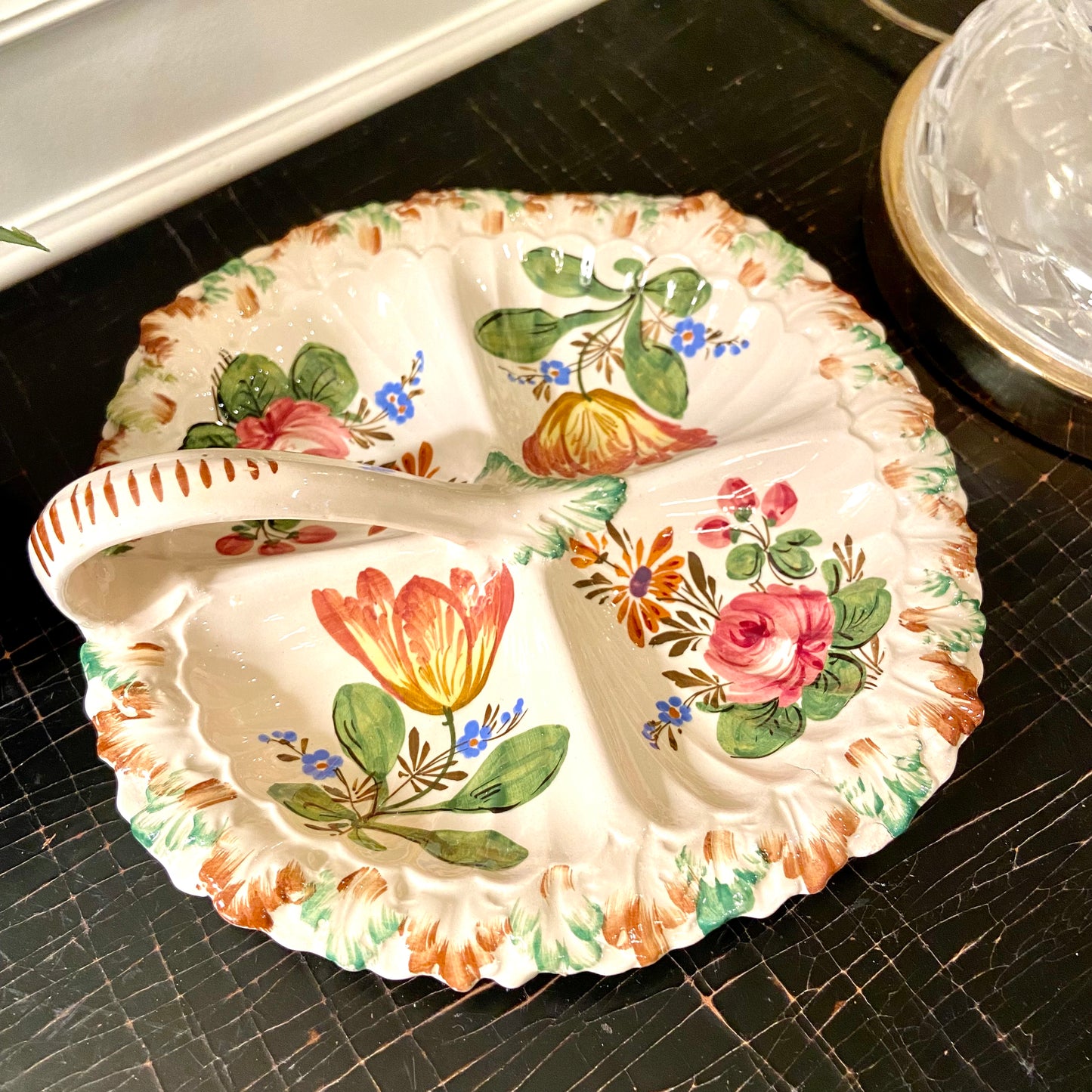 Delightful 4 section hand painted Italian platter with handle