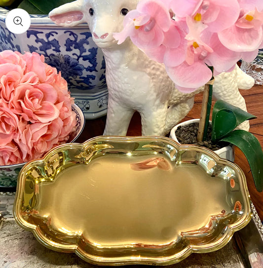 stunning brass scalloped edge serving tray