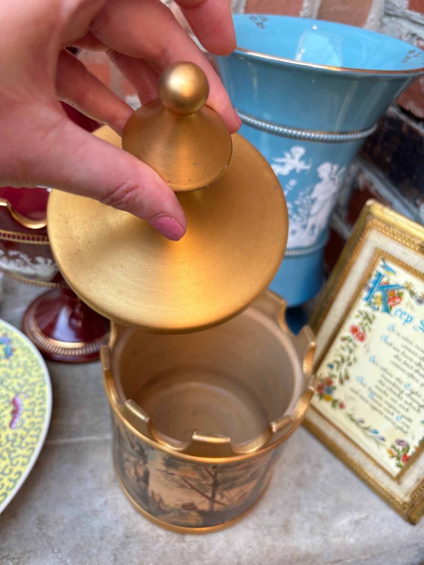 Lovely Italian Florentine lidded ship canister!