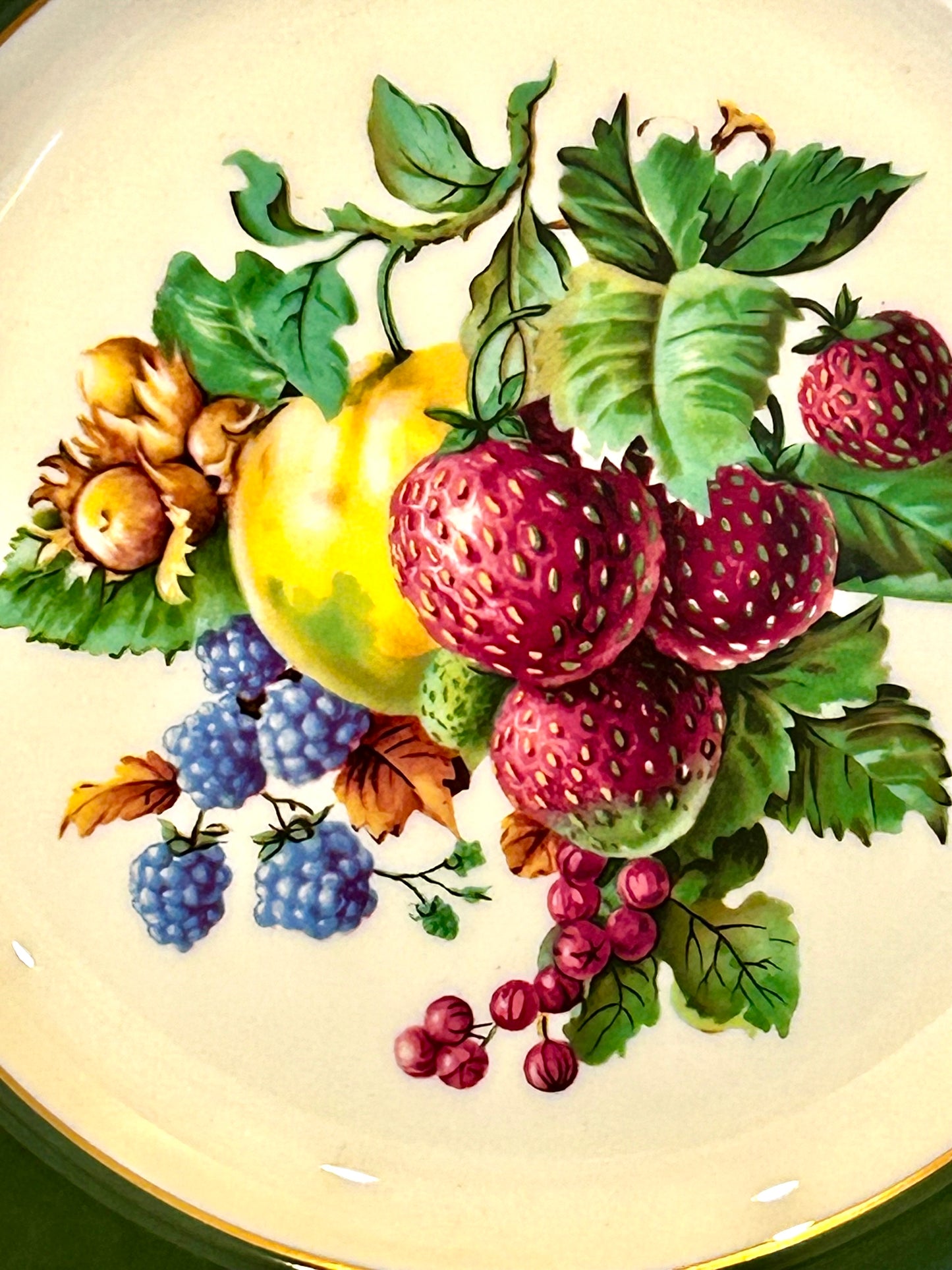 Gorgeous hand painted designer Pikard fruit Centerpiece  plate 10 d