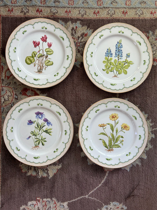 Set of Four Vintage George Briard “private collection”plates with Flowers