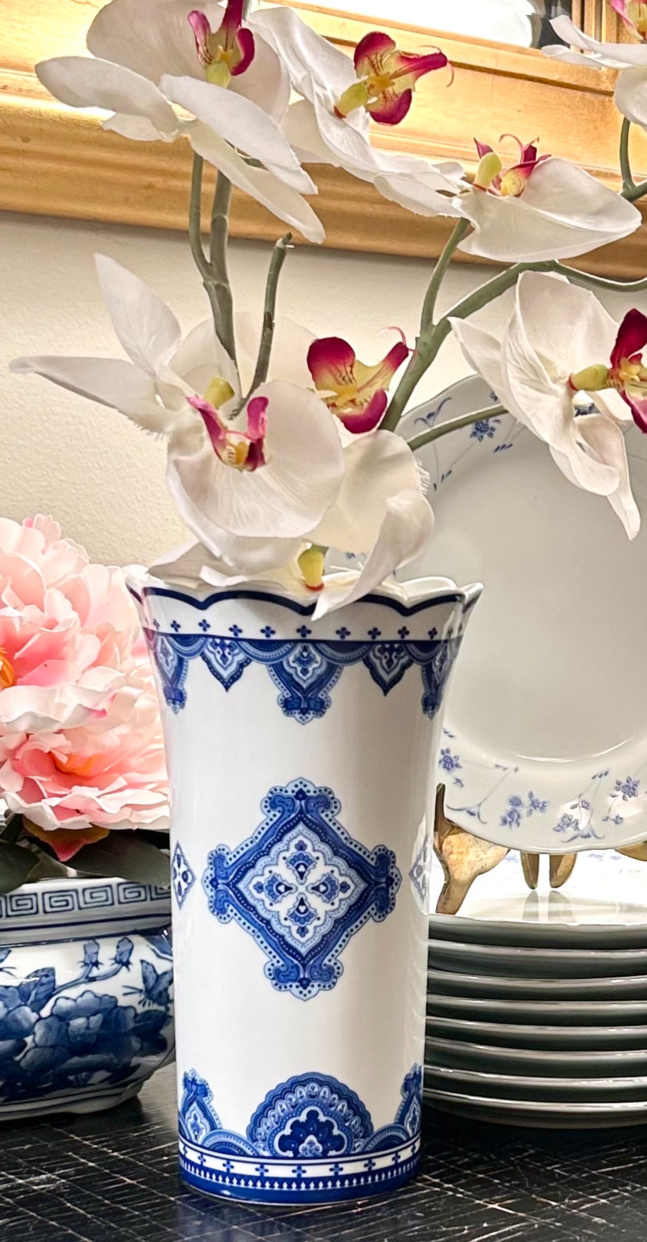 Designer Andrea by Sadek special collection for Vera Bradley blue & white vase