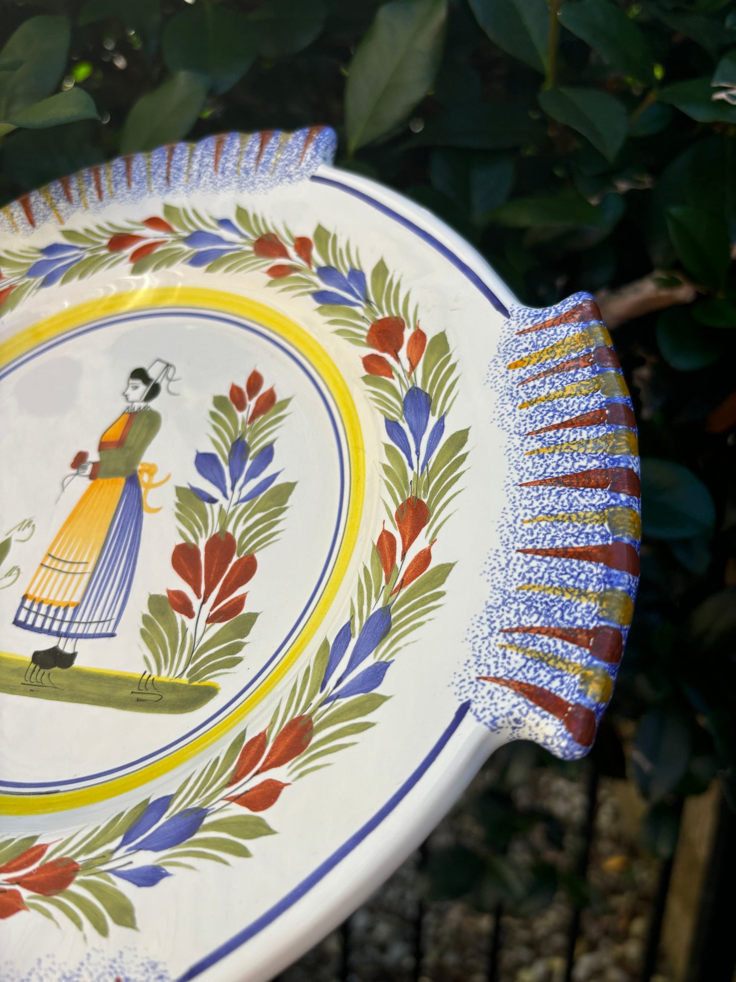 Stunning French Henriot Quimper fish plate! - Excellent condition!