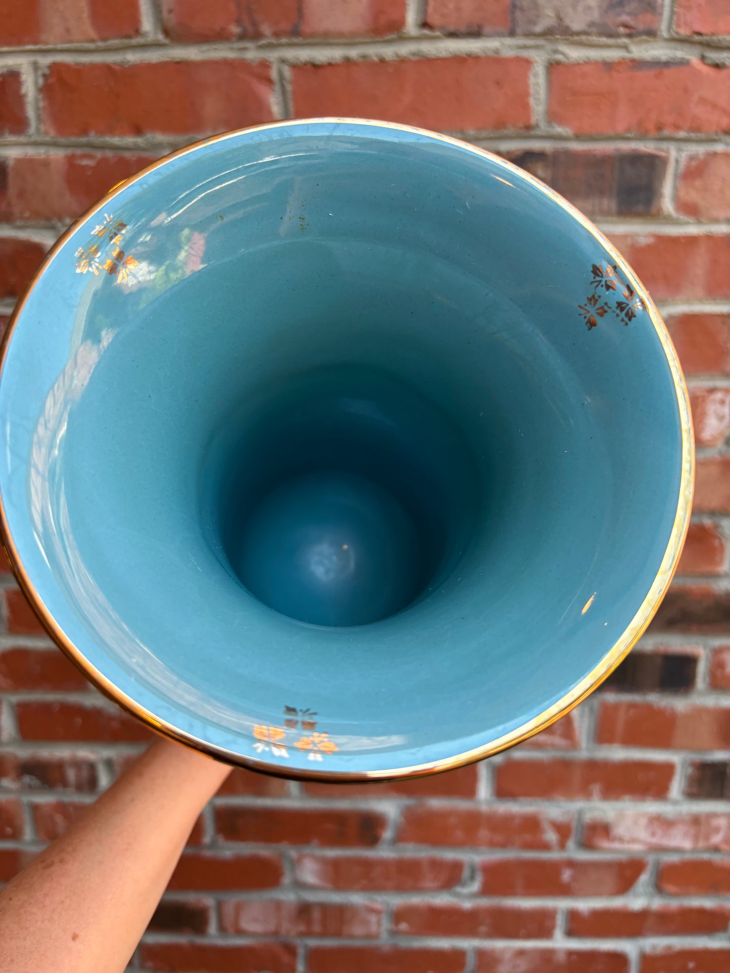 Beautiful blue and gold Italian Florentine vase!