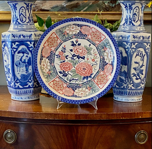 Vintage chinoiserie Imari botanical blue & white large round platter. 14 in