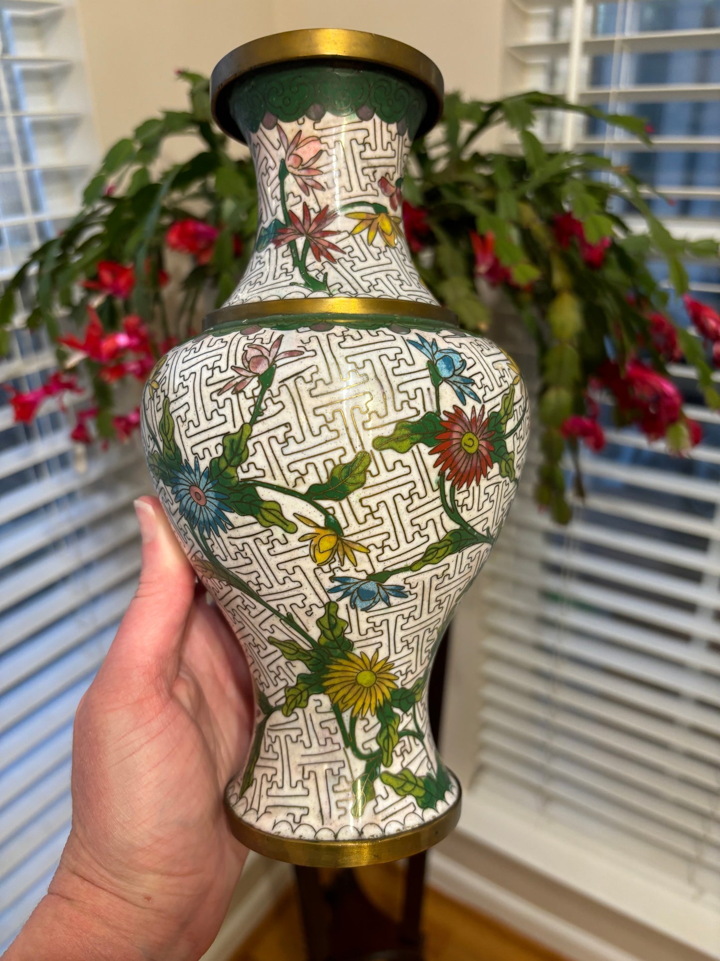 Beautiful cloisonné vase! - Excellent condition!