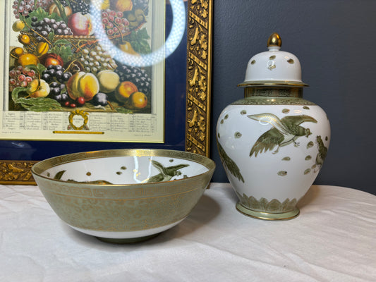 Beautiful Andrea by Sadek matching ginger jar and bowl pair! - Excellent condition!