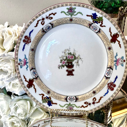 Stunning porcelain designer Noritake famille medallion botanical plate