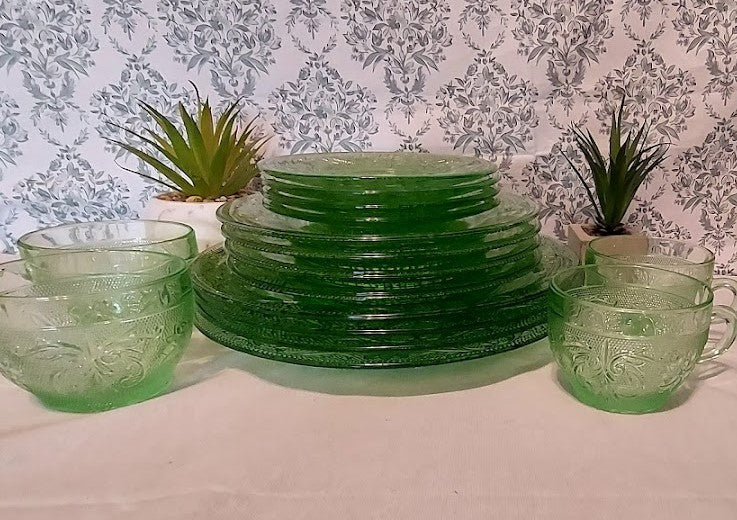 New Tiara Glass Exclusive Chantilly Green Sandwich Glass set of 16 –  Lillian Grey