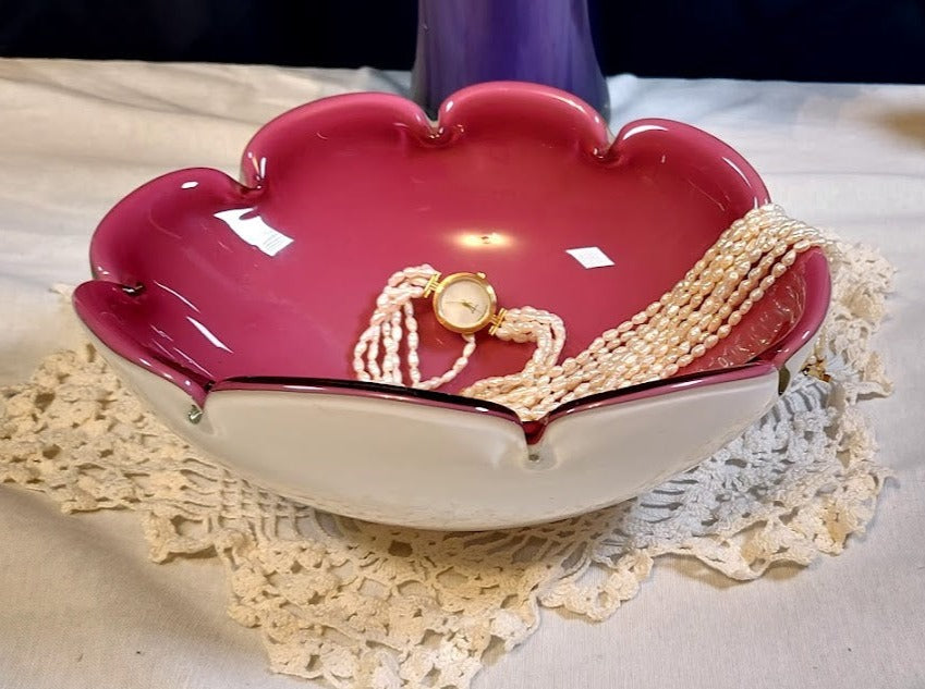 Art Glass, Mid Century Modern, Pink and White Collectible Bowl