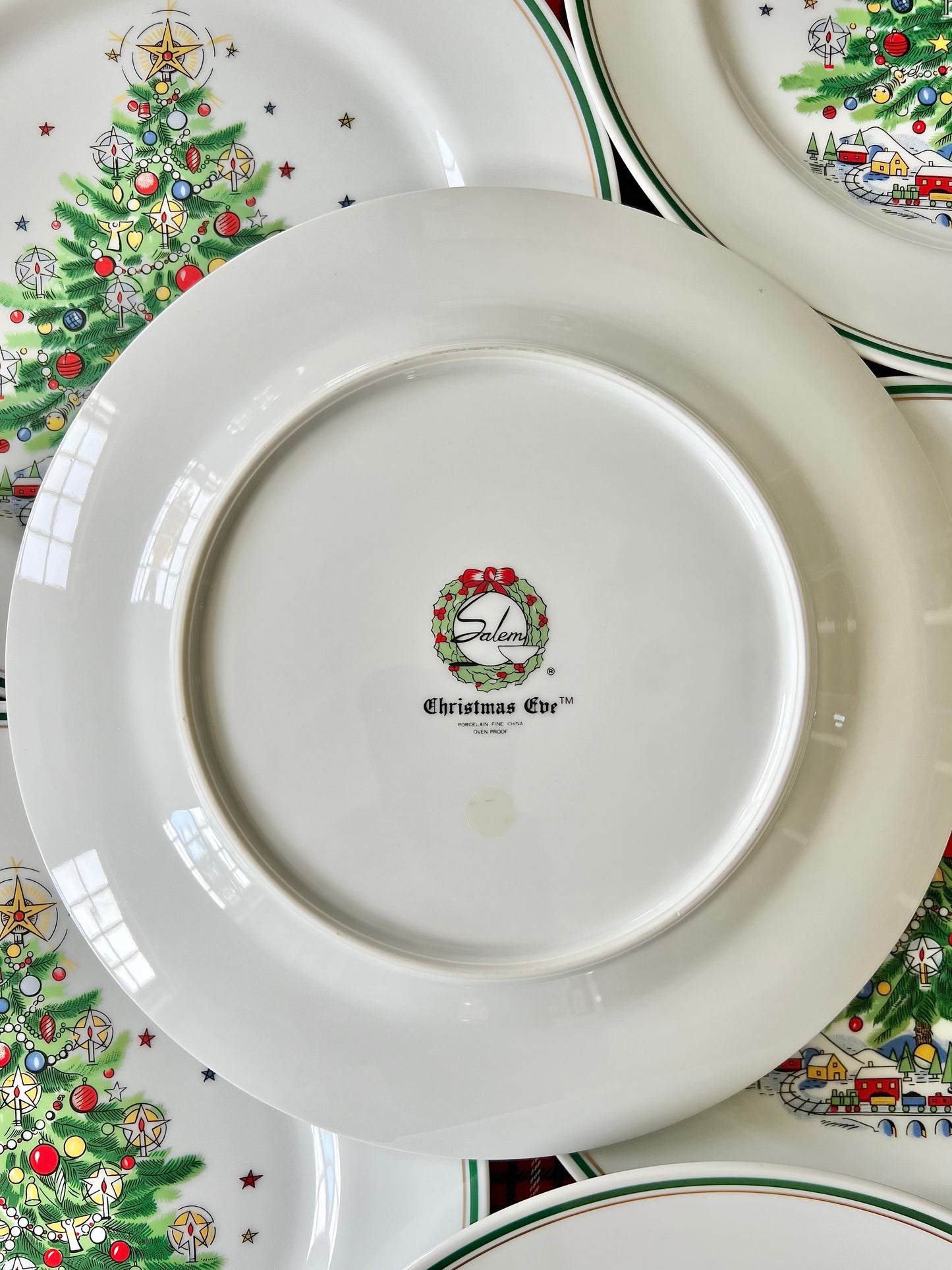 Vintage Set (6) “Christmas Eve” by Salem China, Porcelain Dinner Plates