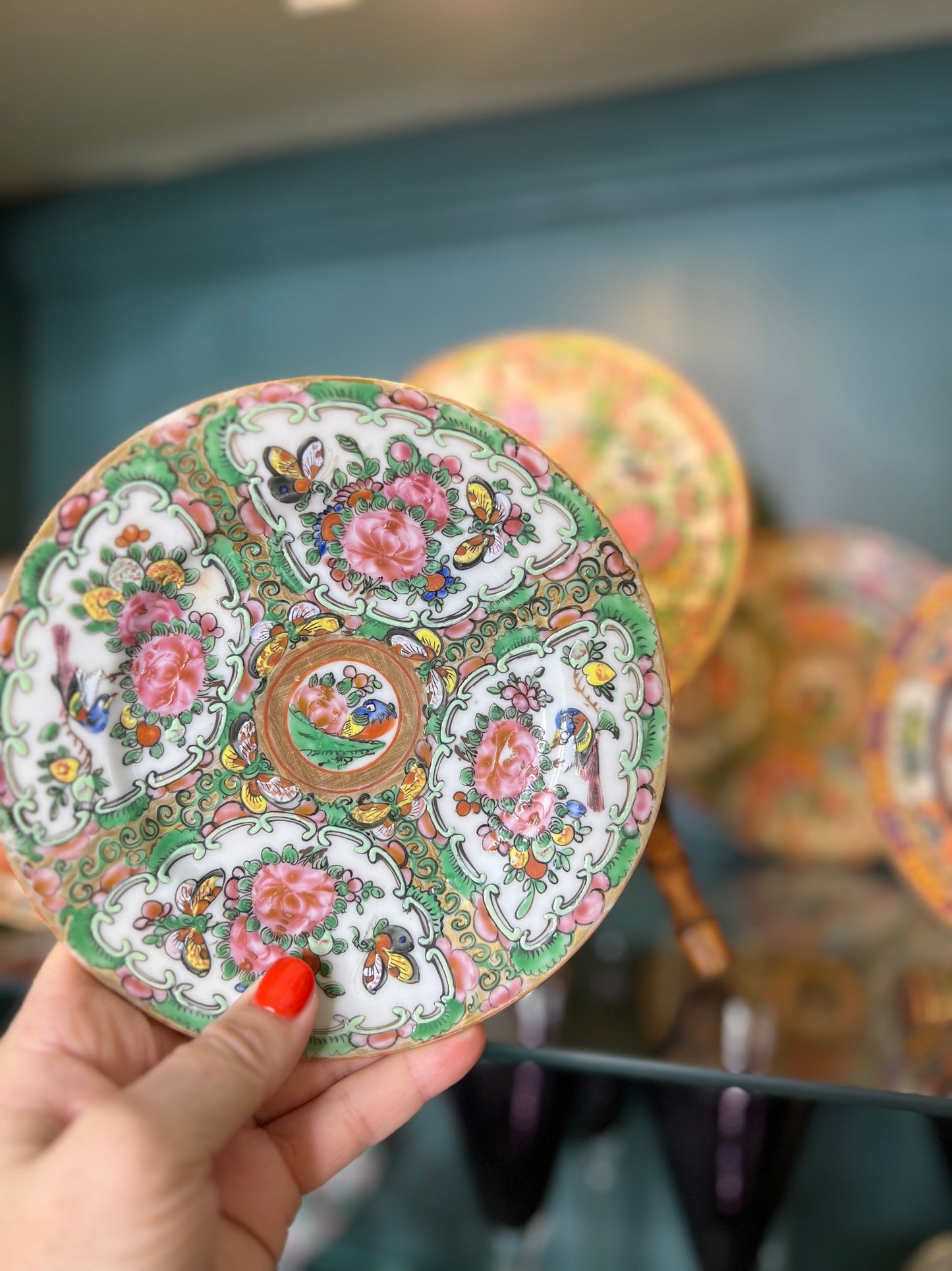 Stunning Set of 7 Antique Rose Medallion Cantonese Famille & Fish Hand Painted Plates
