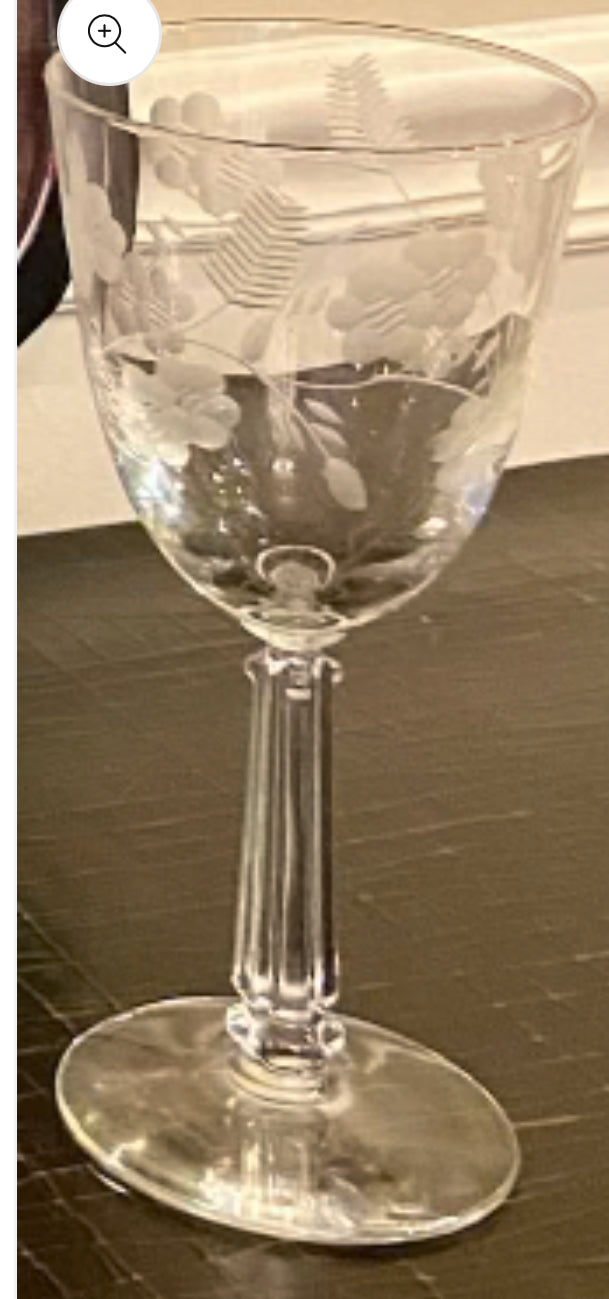 Vintage Etched Glass Wine Glasses/water Goblets Modern Stylized Leaf Design  Set of Nine Crystal Wine Glasses Bridal Engagement Dinner Party 