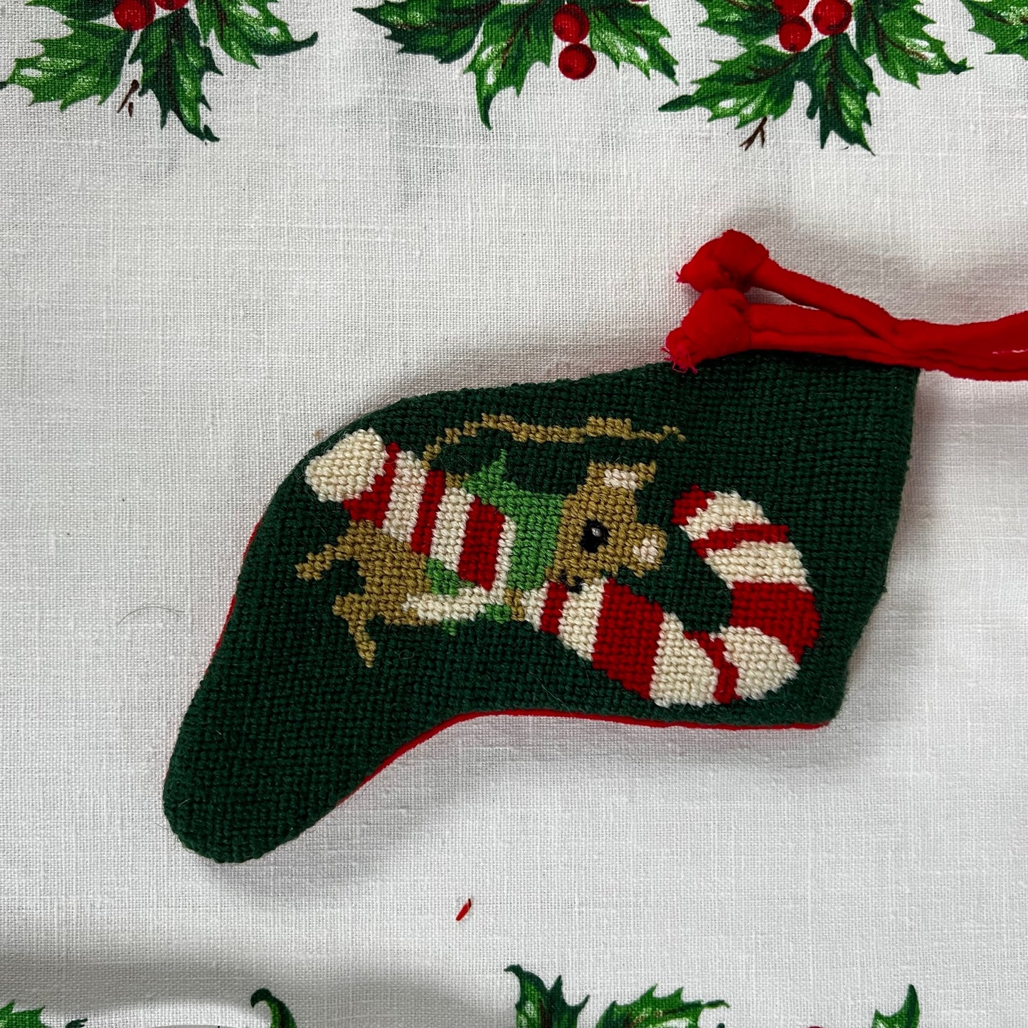 Live 11/21 Mouse Needlepoint ornament