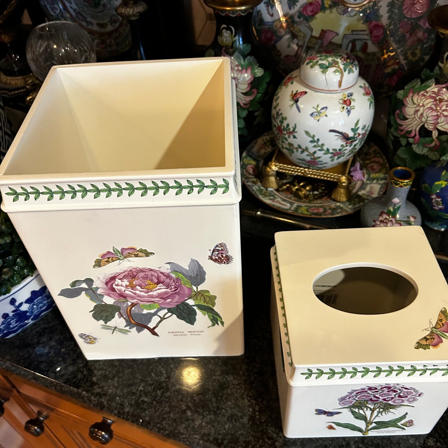 Set of 2 Portmeirion of England Tissue & trash can in Botanic Garden