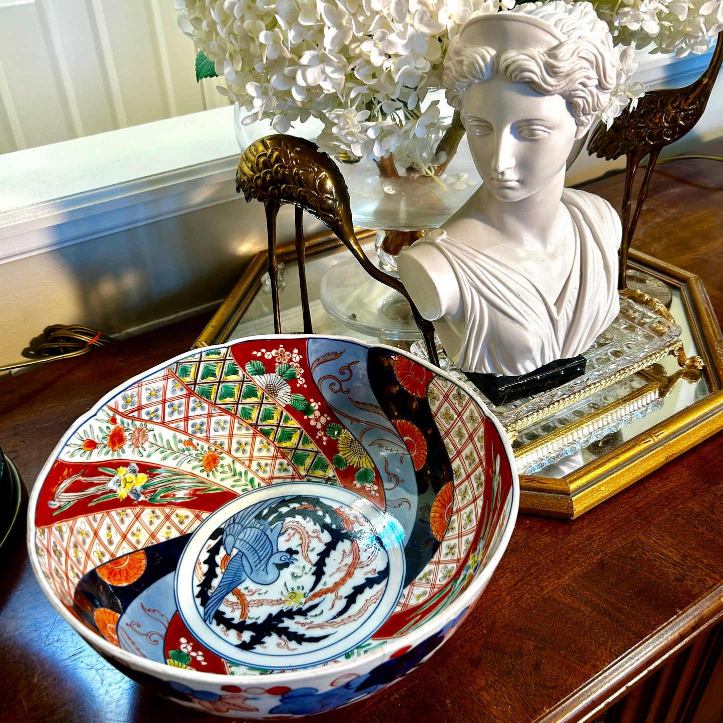 Gorgeous mid century vintage Imari vivid hand painted centerpiece bowl.