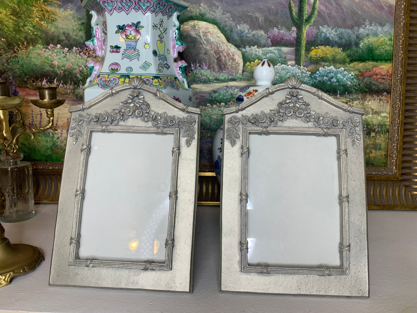 Beautiful bow and floral picture frames!