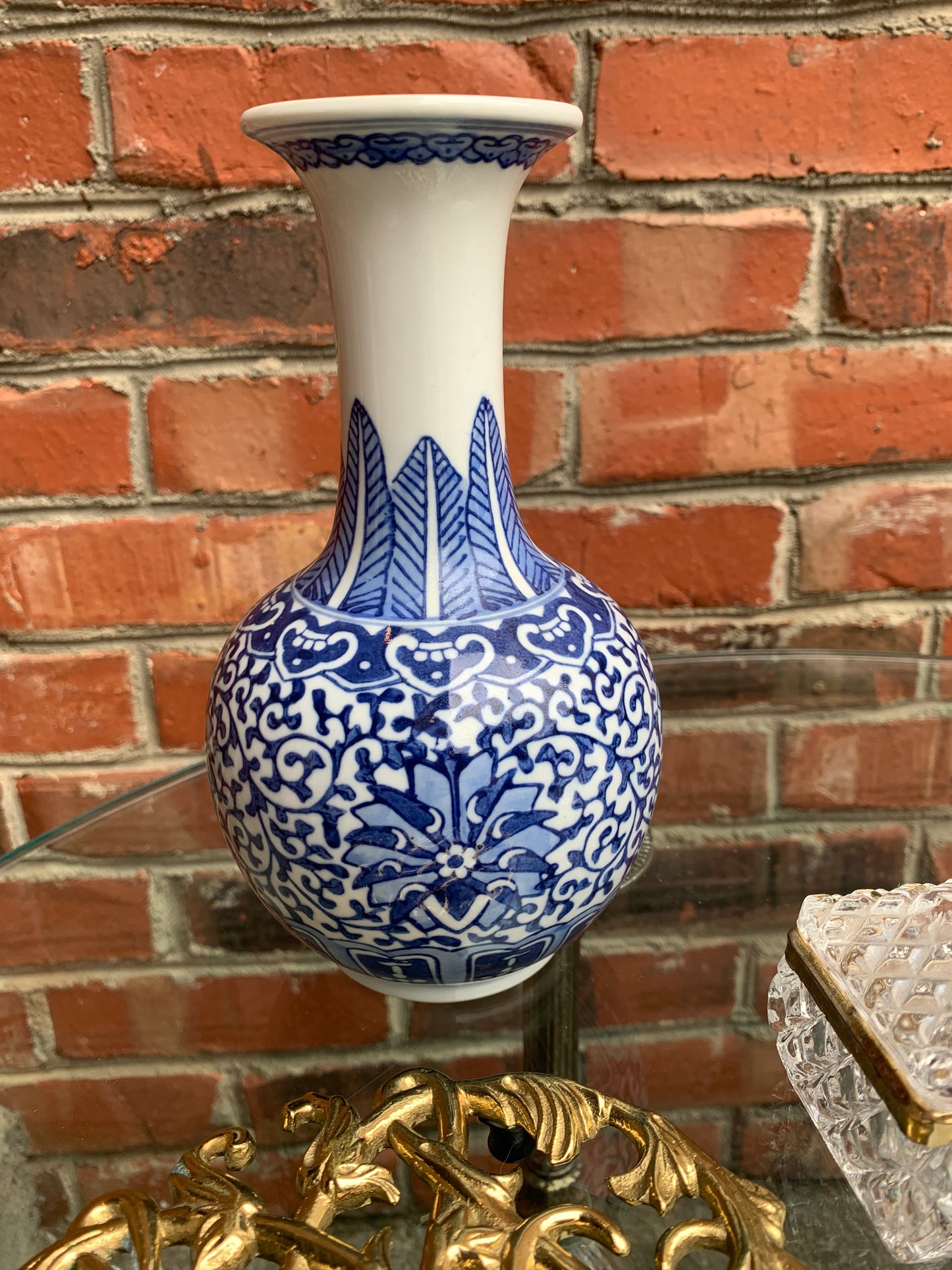 Beautiful blue and white Late Qing dynasty vase! - Excellent condition!