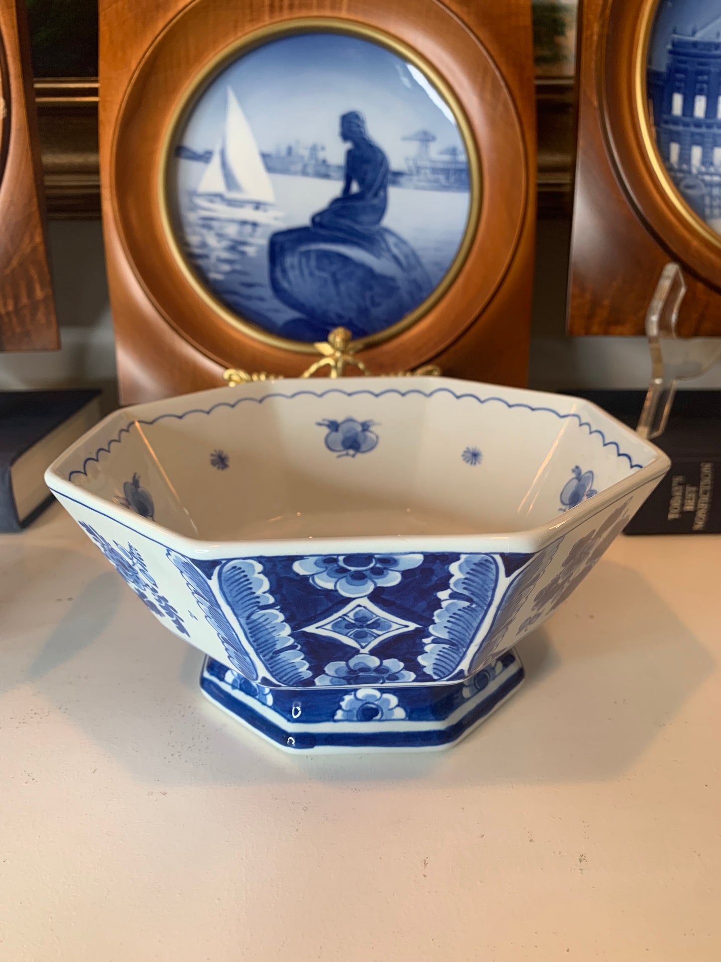 Royal Delft Eight sided Bowl