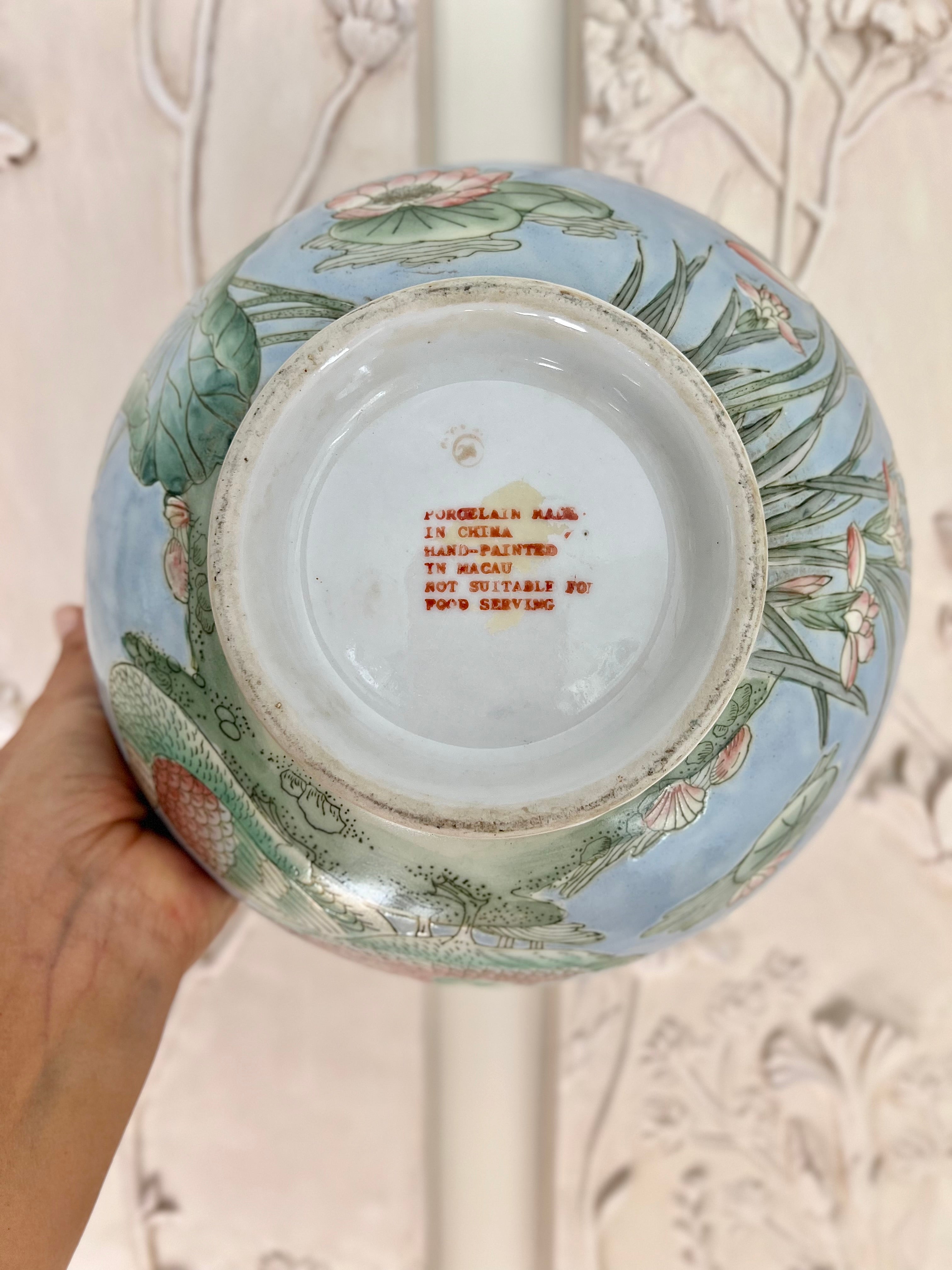 Asian Macau Stunning Hand-painted Porcelain Collectible sale Decor Plate