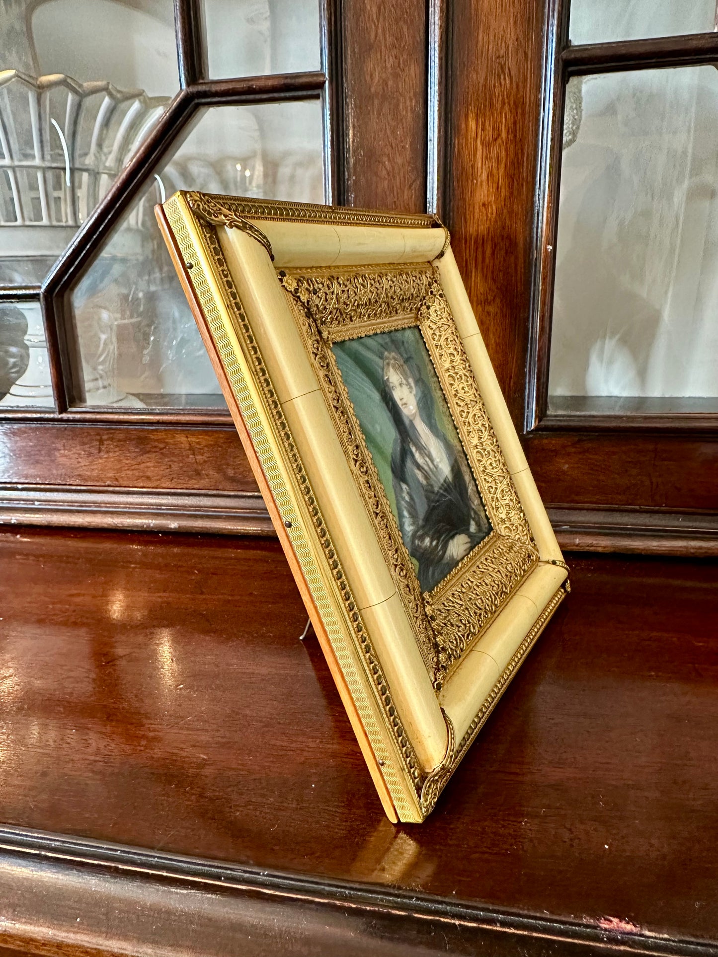 Antique Miniature Portrait Painting of Woman c1920 in Ornate Frame