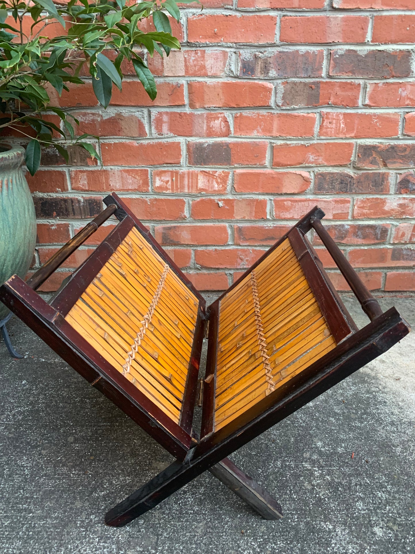 Folding Bamboo Magazine Rack- Vintage condition!