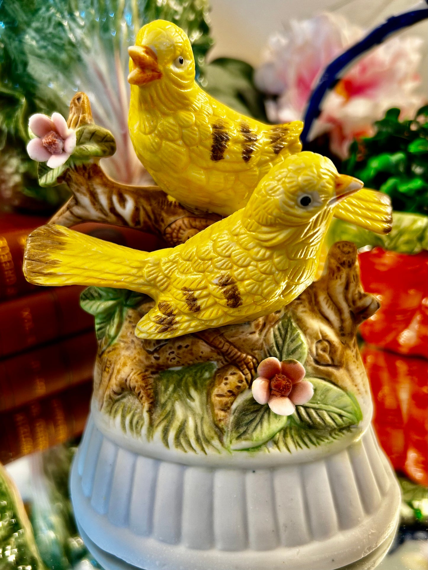 Vintage designer Bird & botanical Audubon  music box figurine.