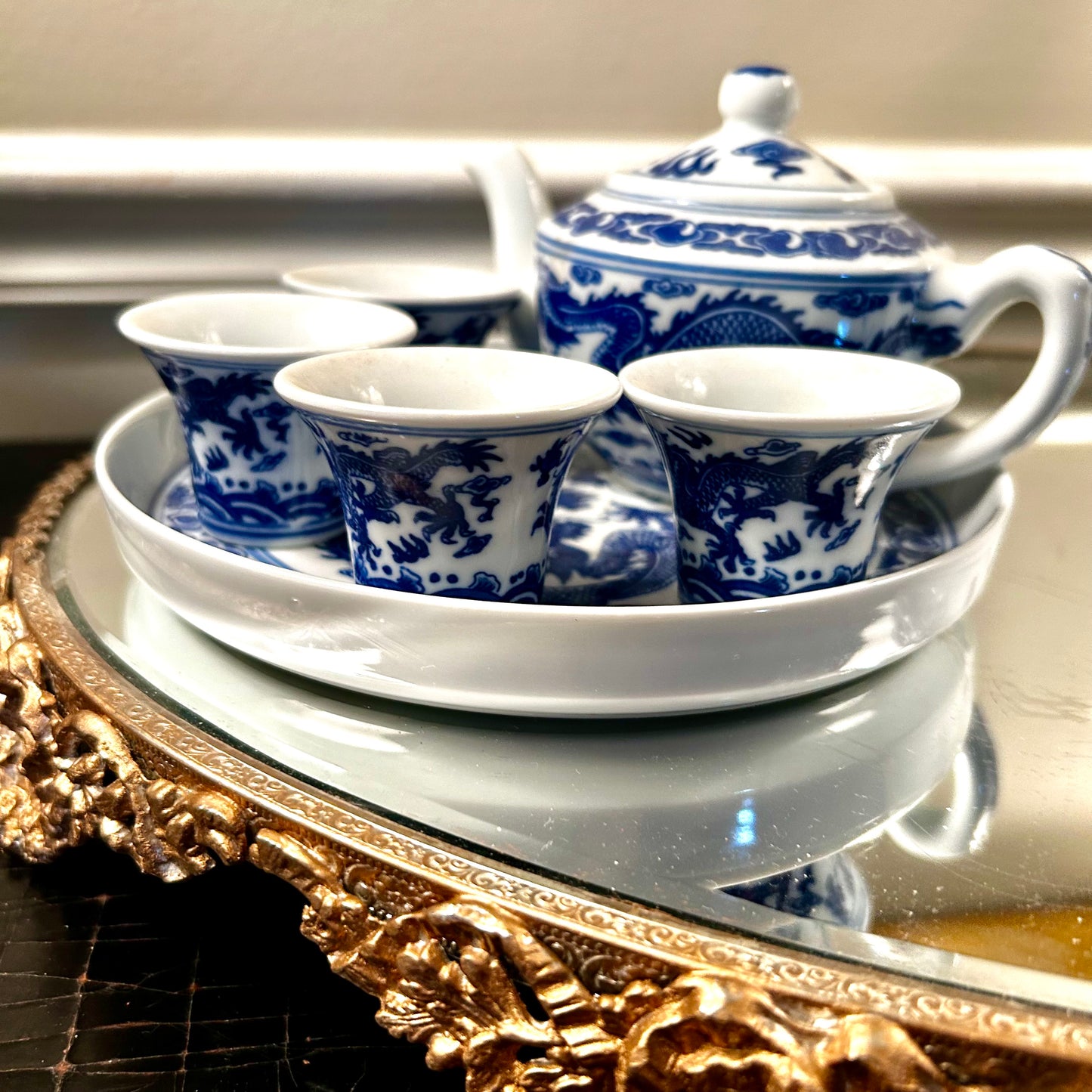 Charming 6 piece blue & white chinoiserie phoenix dragon mini tea set.