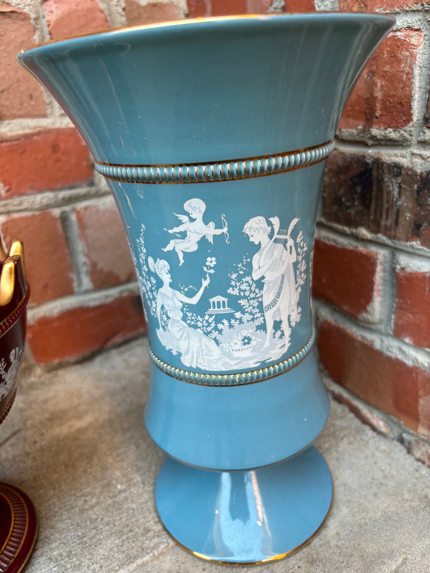 Beautiful blue and gold Italian Florentine vase!