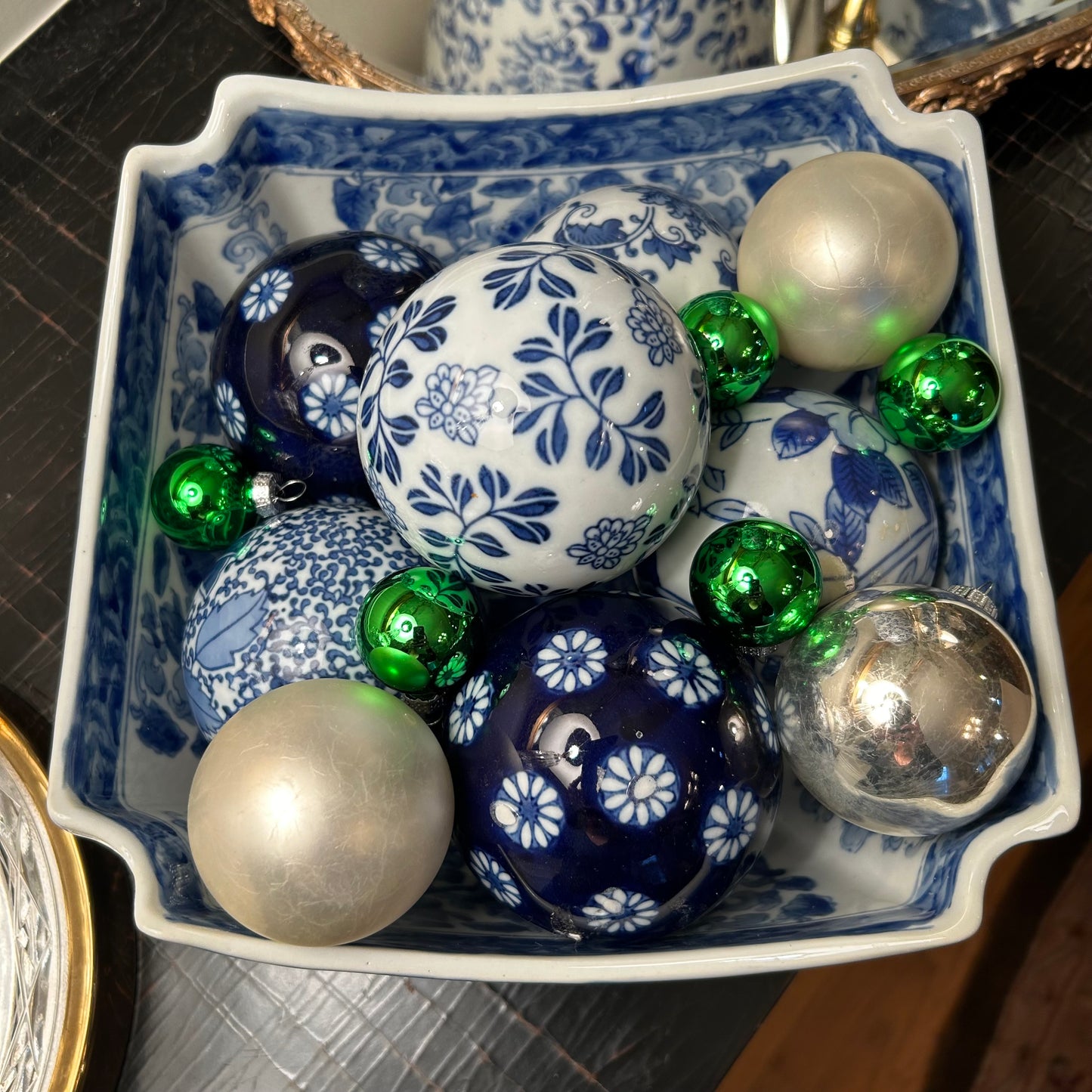 Fabulous vintage blue & white octagon planter centerpiece bowl 11d