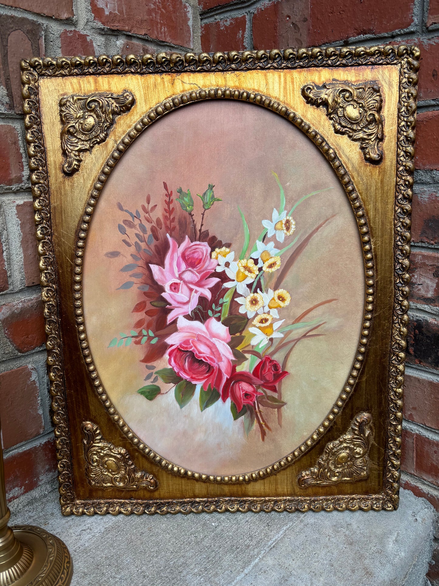 Beautiful floral painting with gilded frame!