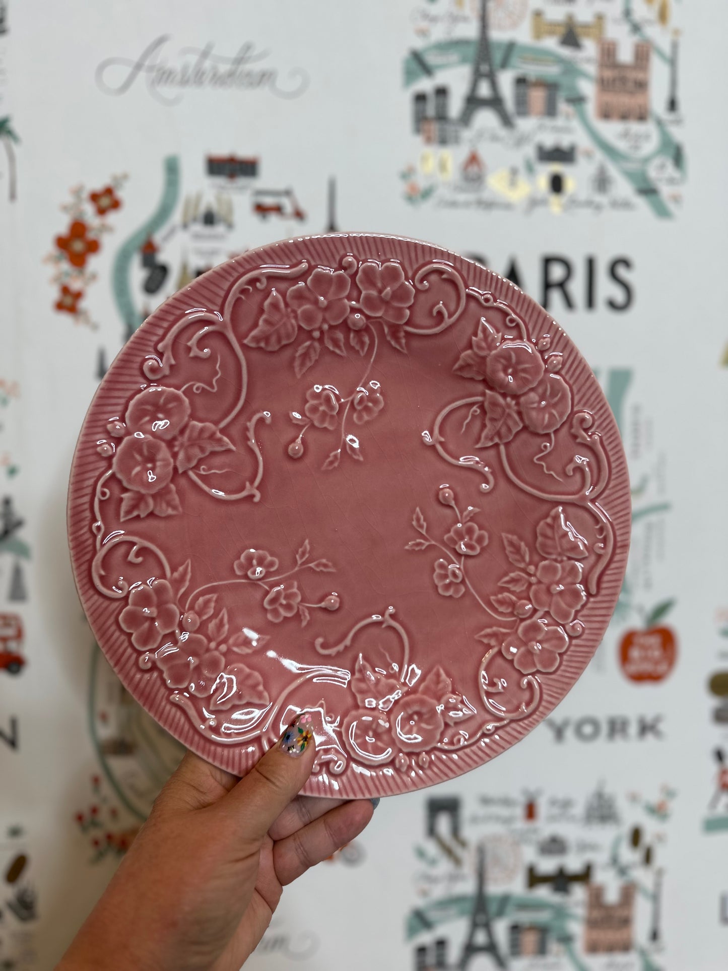 Excellent Bordallo Pinheiro Ingrid Pink Luncheon Plates, Made in Portugal, Set of 4, 9”