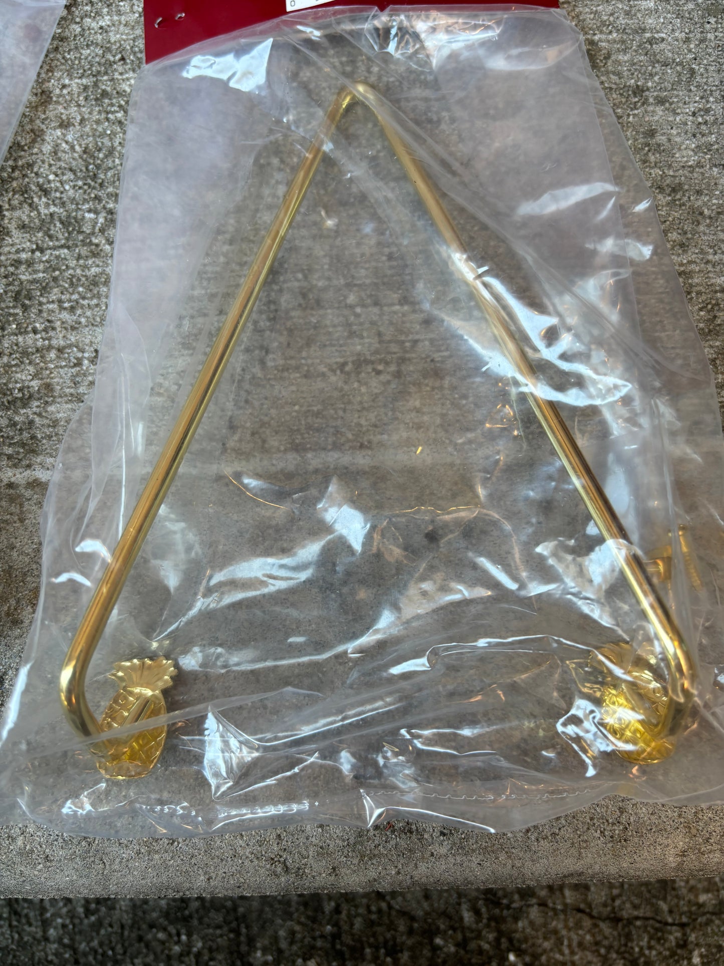 Andrea by Sadek brass pineapple wall plate holders! - Excellent condition!