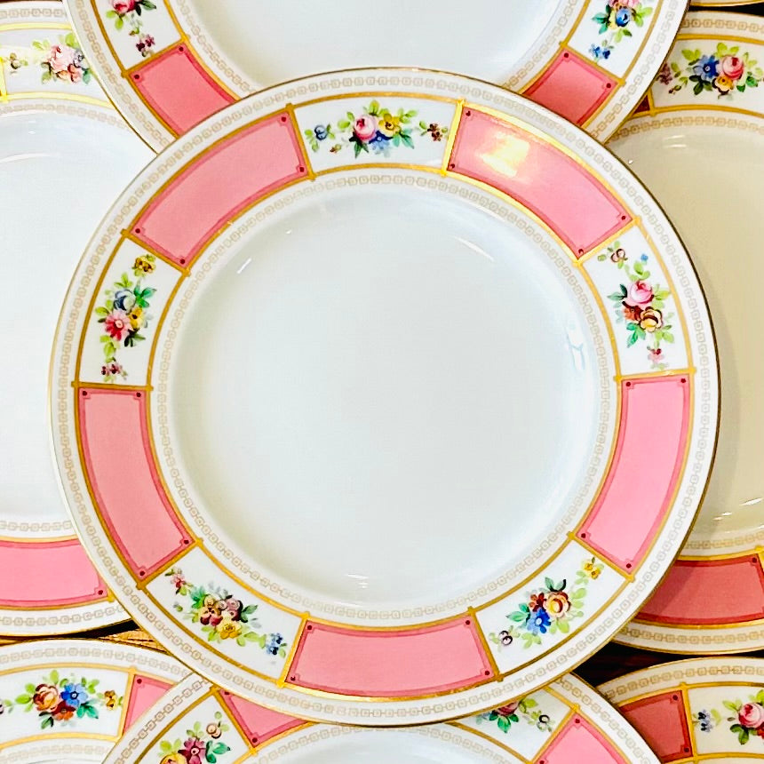 Set of 10 Antique MINTON of England dinner plates circa 1876-1918.