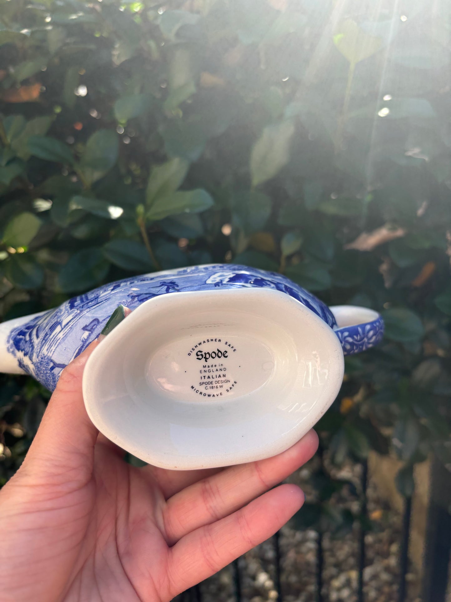 Beautiful Spode Italian blue and white gravy boat! - Excellent condition!