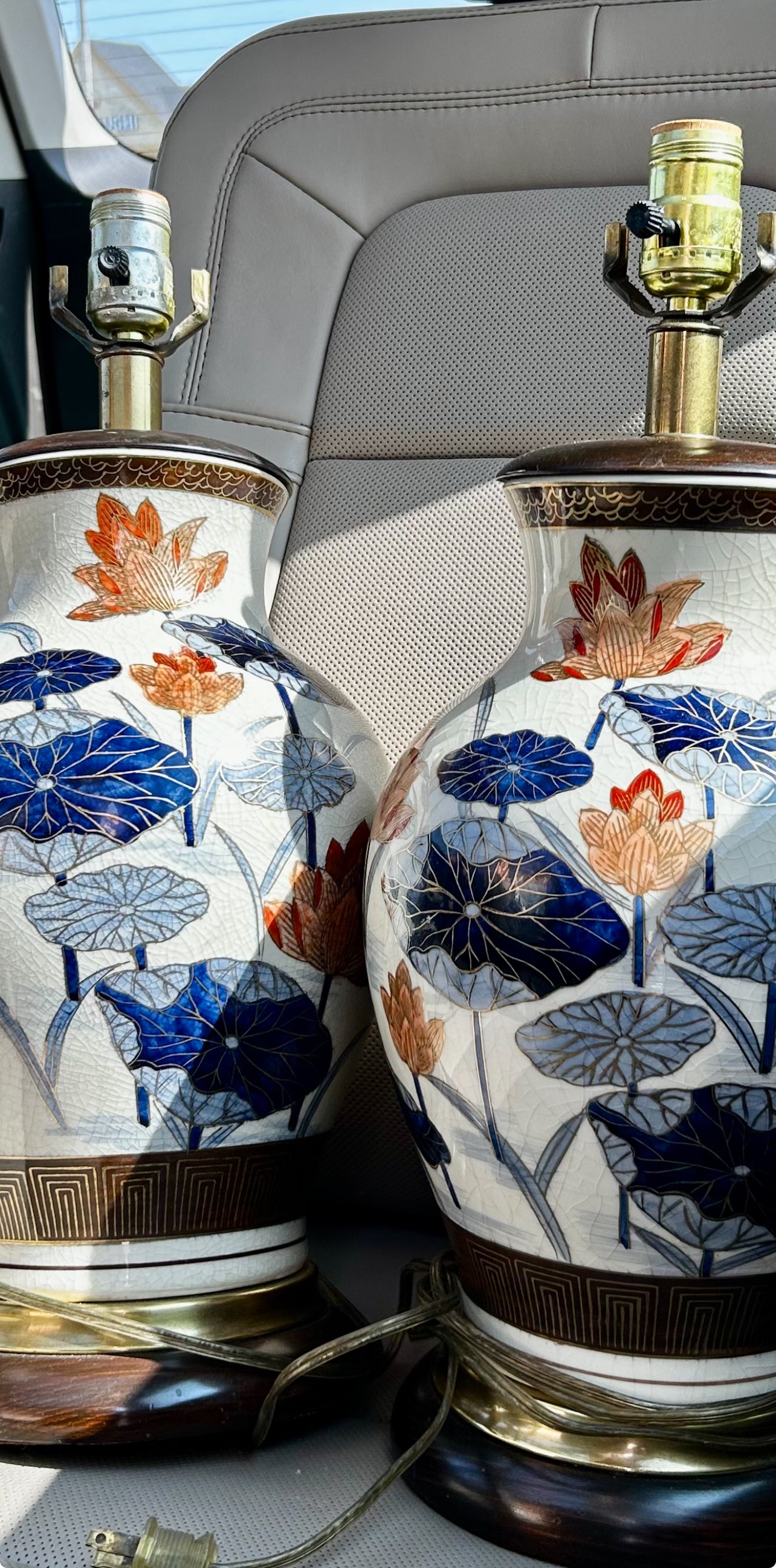 Pair of designer Frederick Cooper Chinoiserie vintage porcelain ginger jar lamps