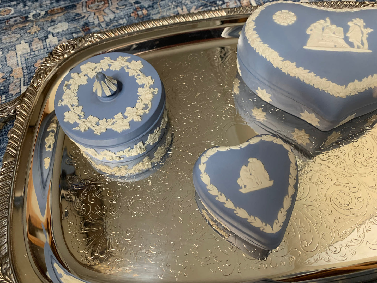 Beautiful Wedgwood Jasperware blue and white round trinket box!