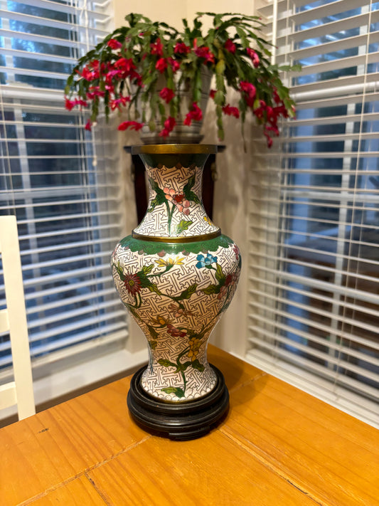 Beautiful cloisonné vase! - Excellent condition!