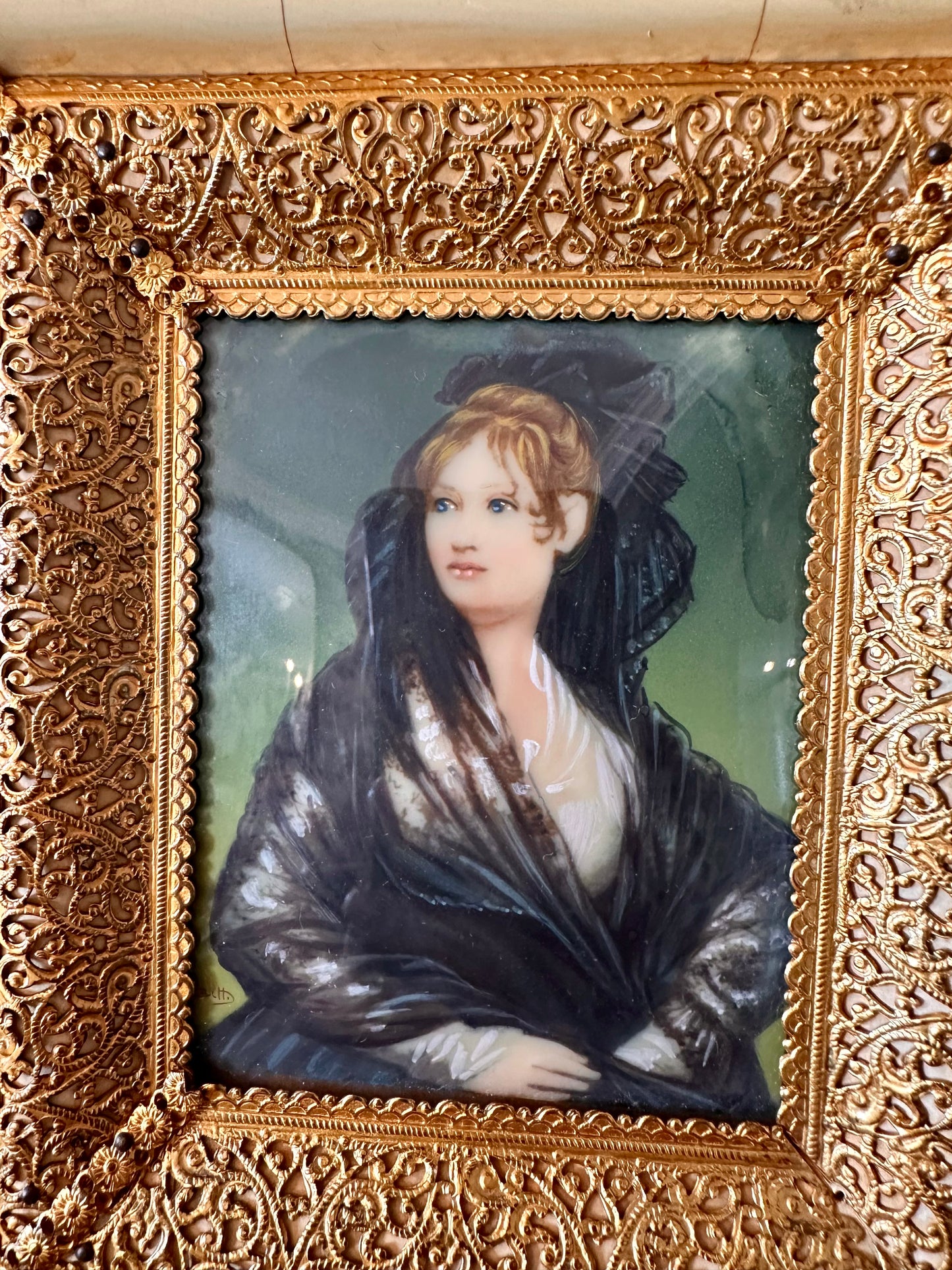 Antique Miniature Portrait Painting of Woman c1920 in Ornate Frame