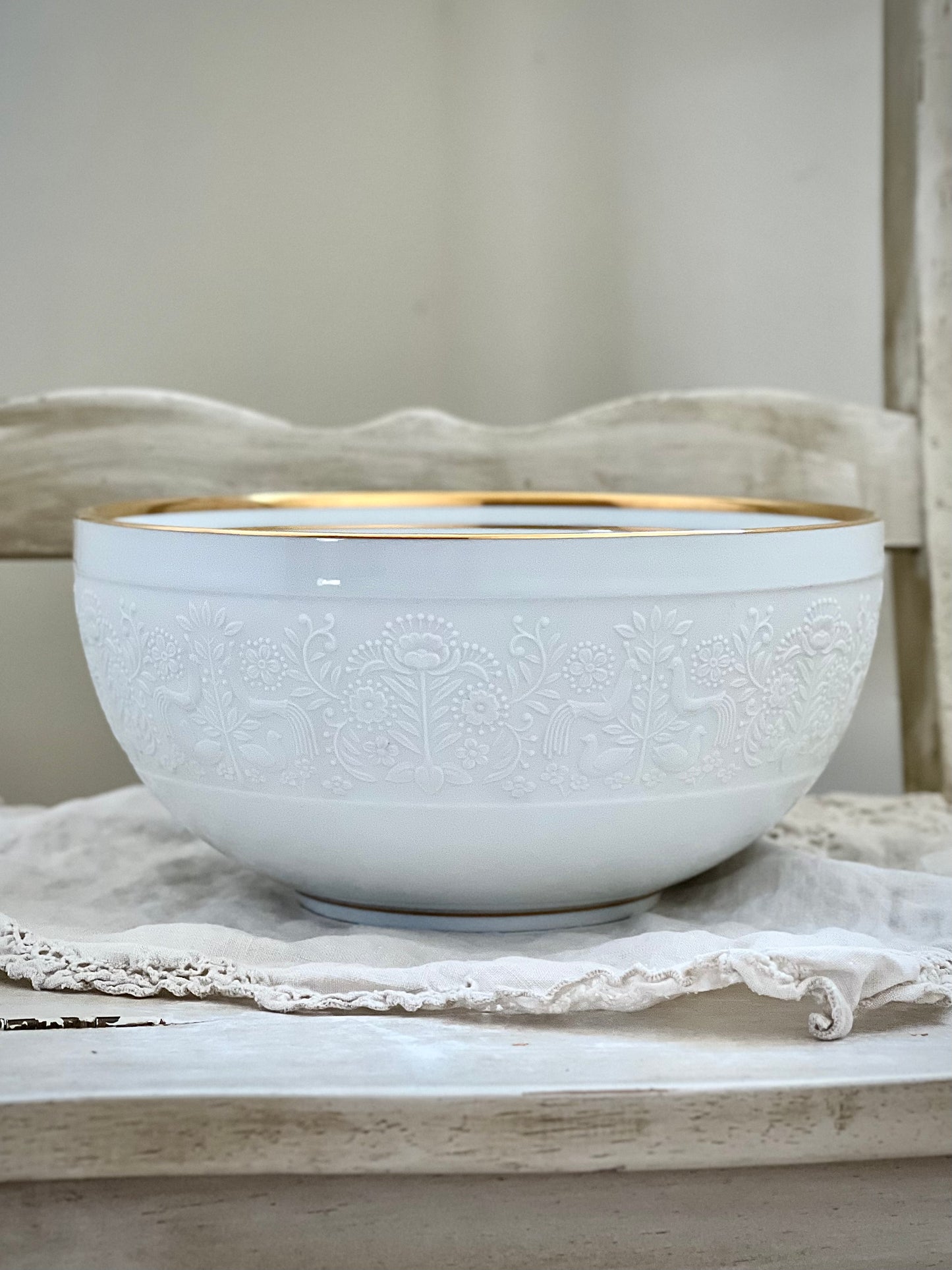 Gorgeous Noritake Porcelain Serving Bowl