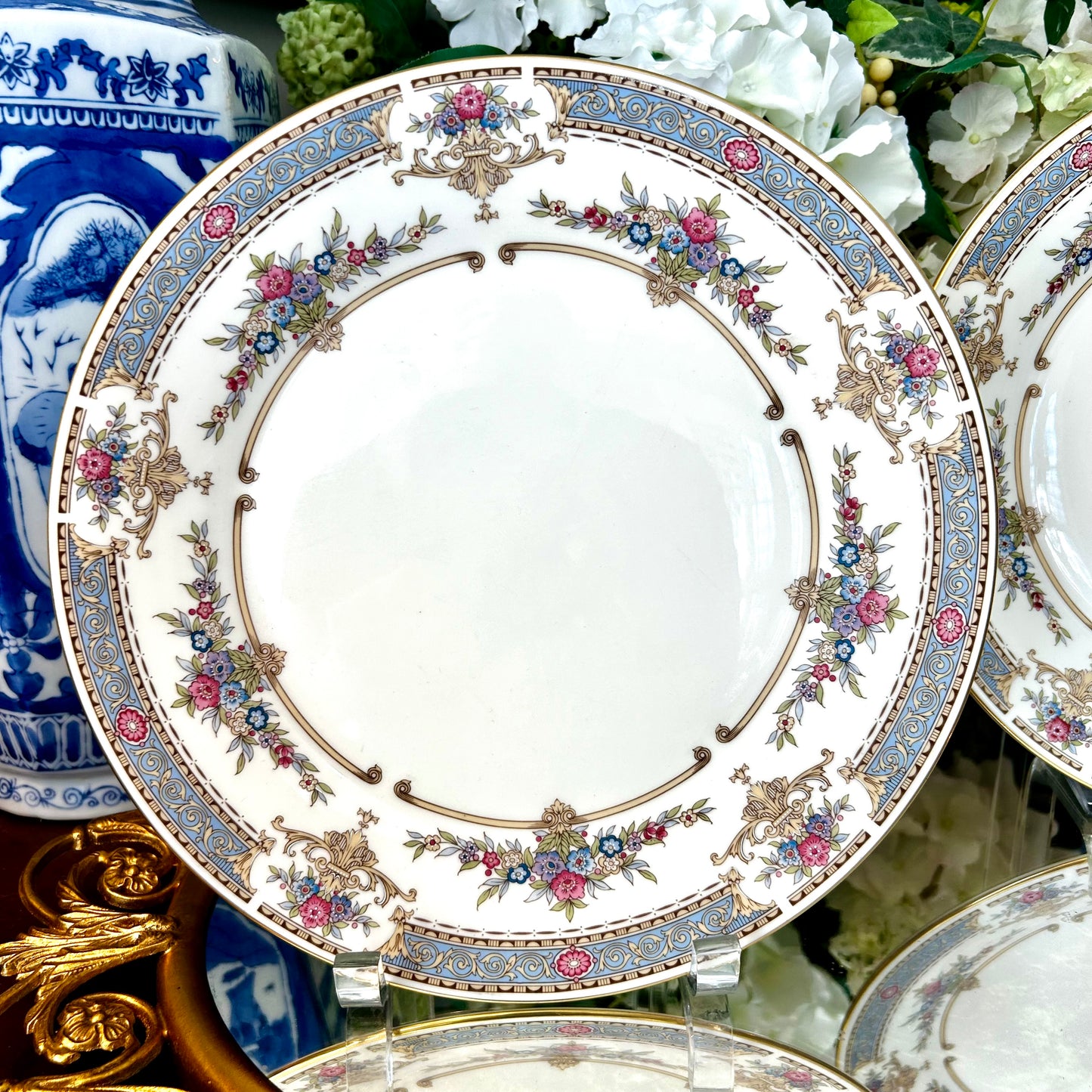 Pair of MINTON of England bone china dinner plates circa 1979 in "Persian Rose"