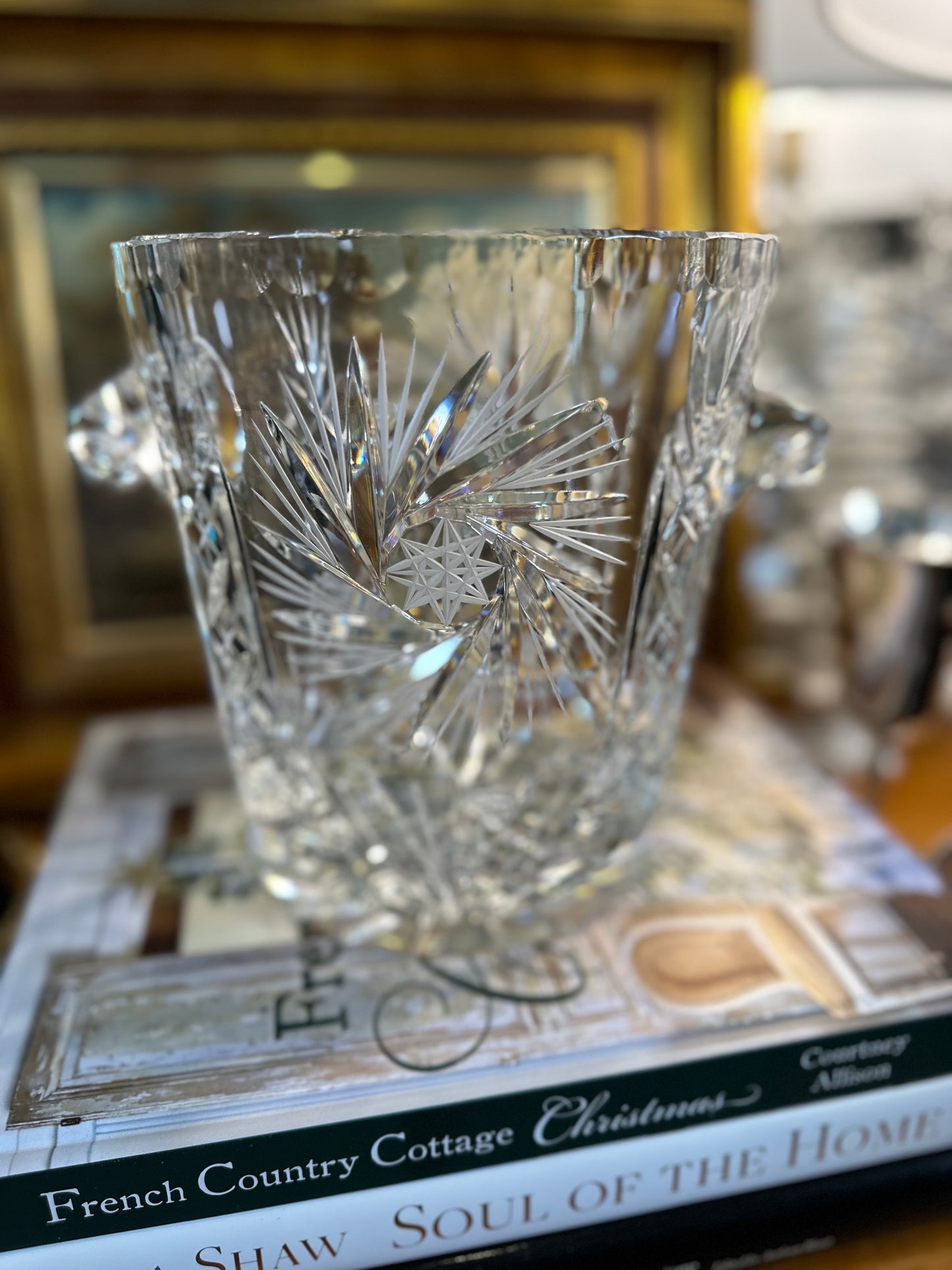 PRISTINE! Stunning Heavy Crystal Champagne Ice Bucket, 7.5"