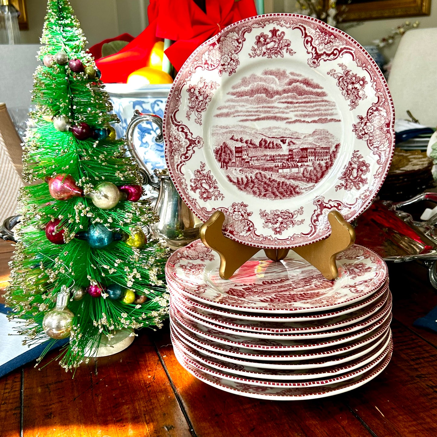 Set of 11 Johnson Brothers Of England pink / red & white toile salad dessert plates 8 in