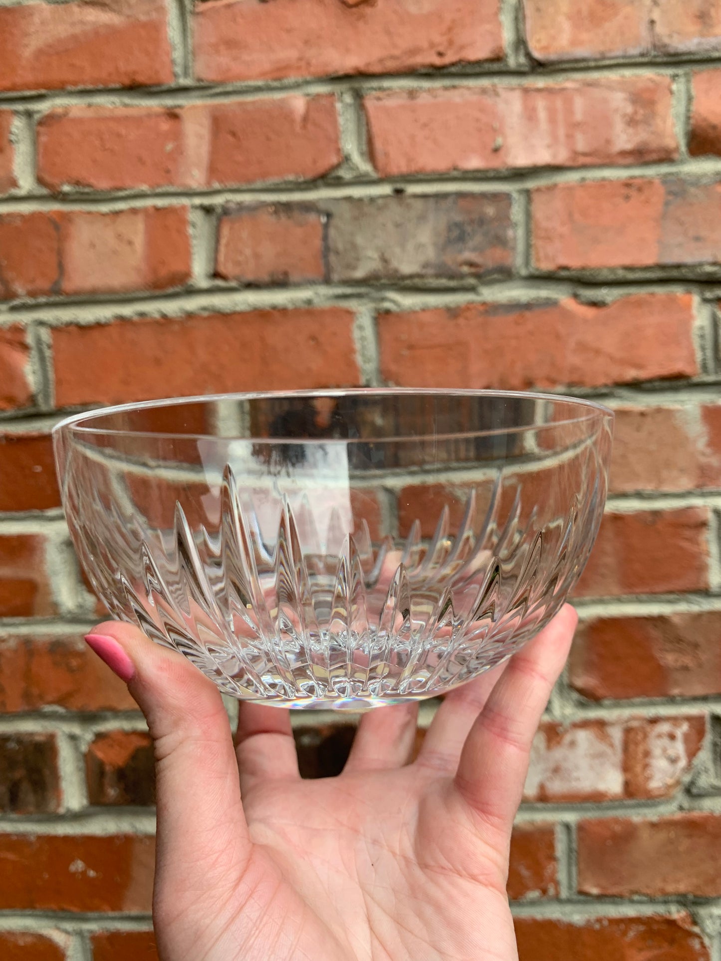 Absolutely stunning Baccarat crystal bowl! - Excellent condition!