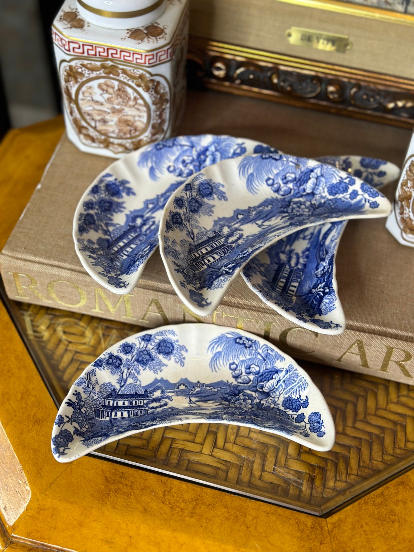 Vintage Set (4) Blue & White Clarice Cliff Crescent Dishes, Excellent! No chips