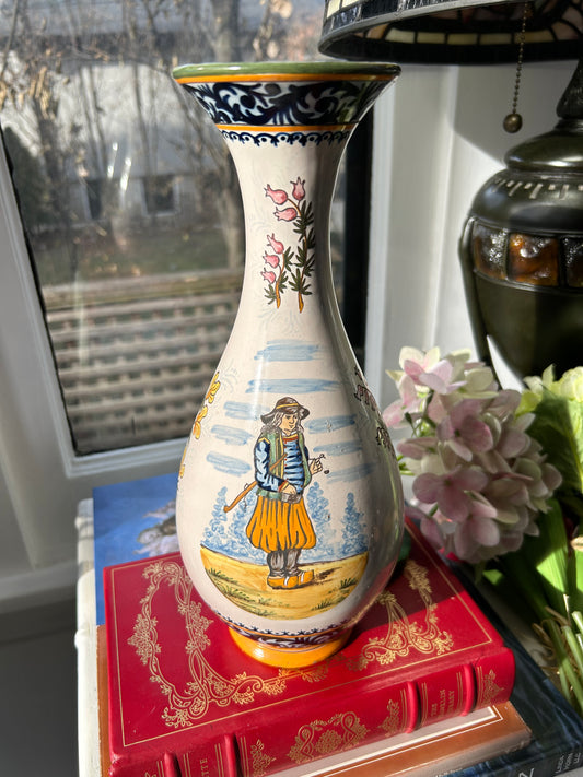 Impressive Antique Quimper Vase “Decor Riche” Pattern SIGNED Henriot 11 1/2”