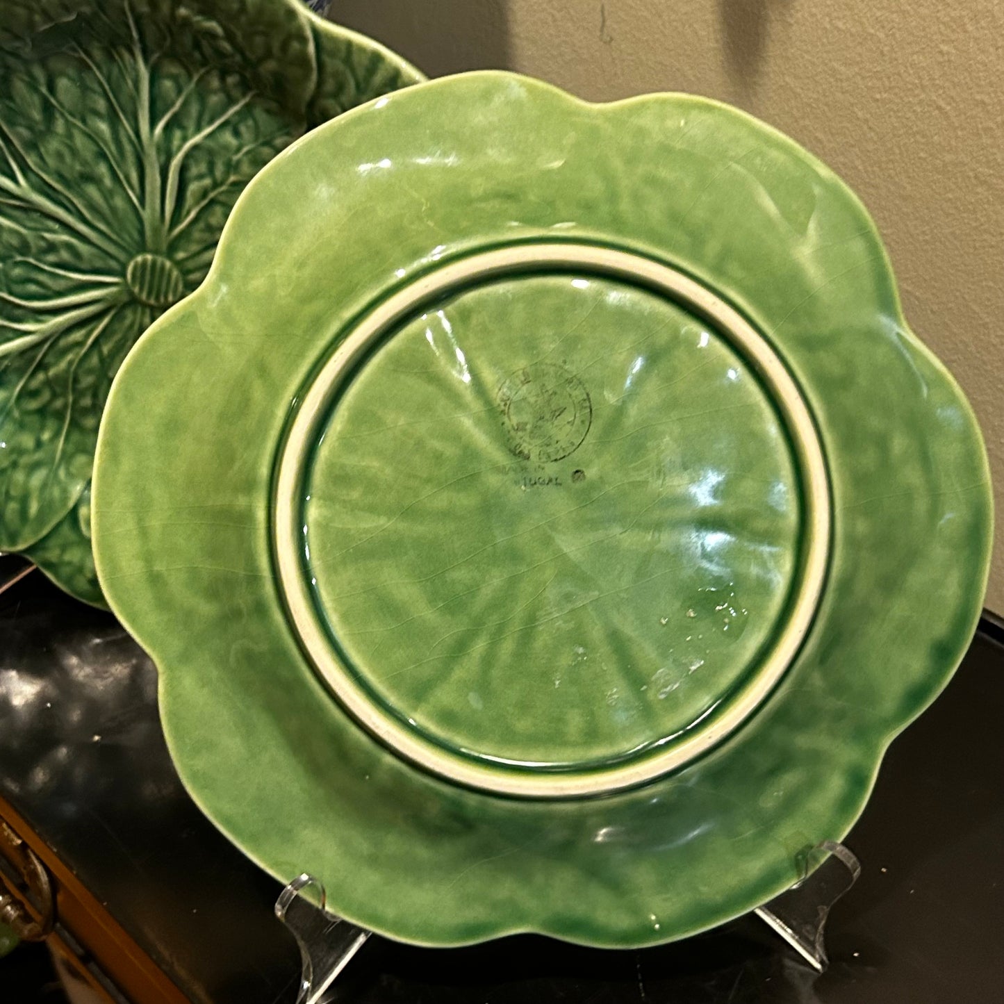 Set of 2 BORDALLO Pinheiro  Vintage cabbage ware plates